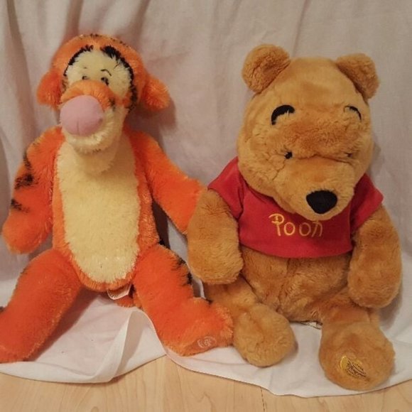 Disney Winnie the Pooh 12" and Tigger 17:‎ LN Condition Stuffed Animals - Picture 1 of 4